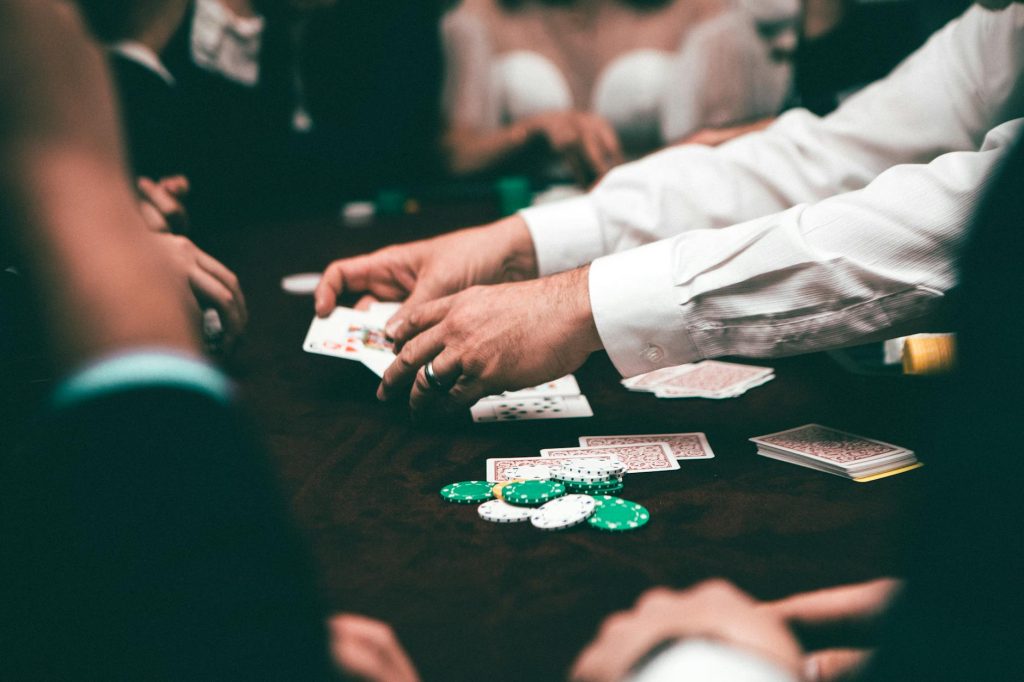 Bí quyết cá cược Poker 7 lá trực tuyến